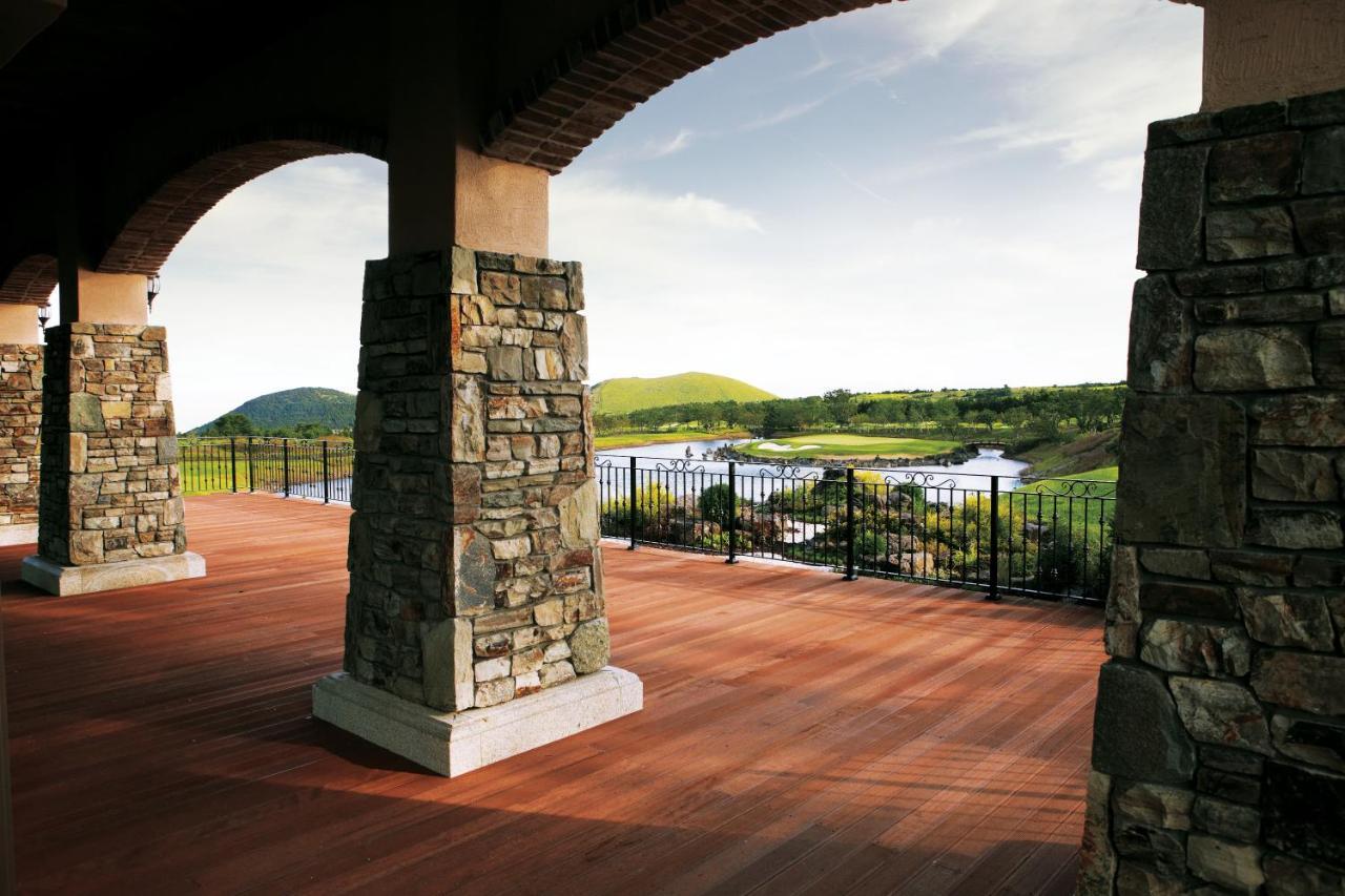 Ardenhill Resort & Golf Jeju Esterno foto