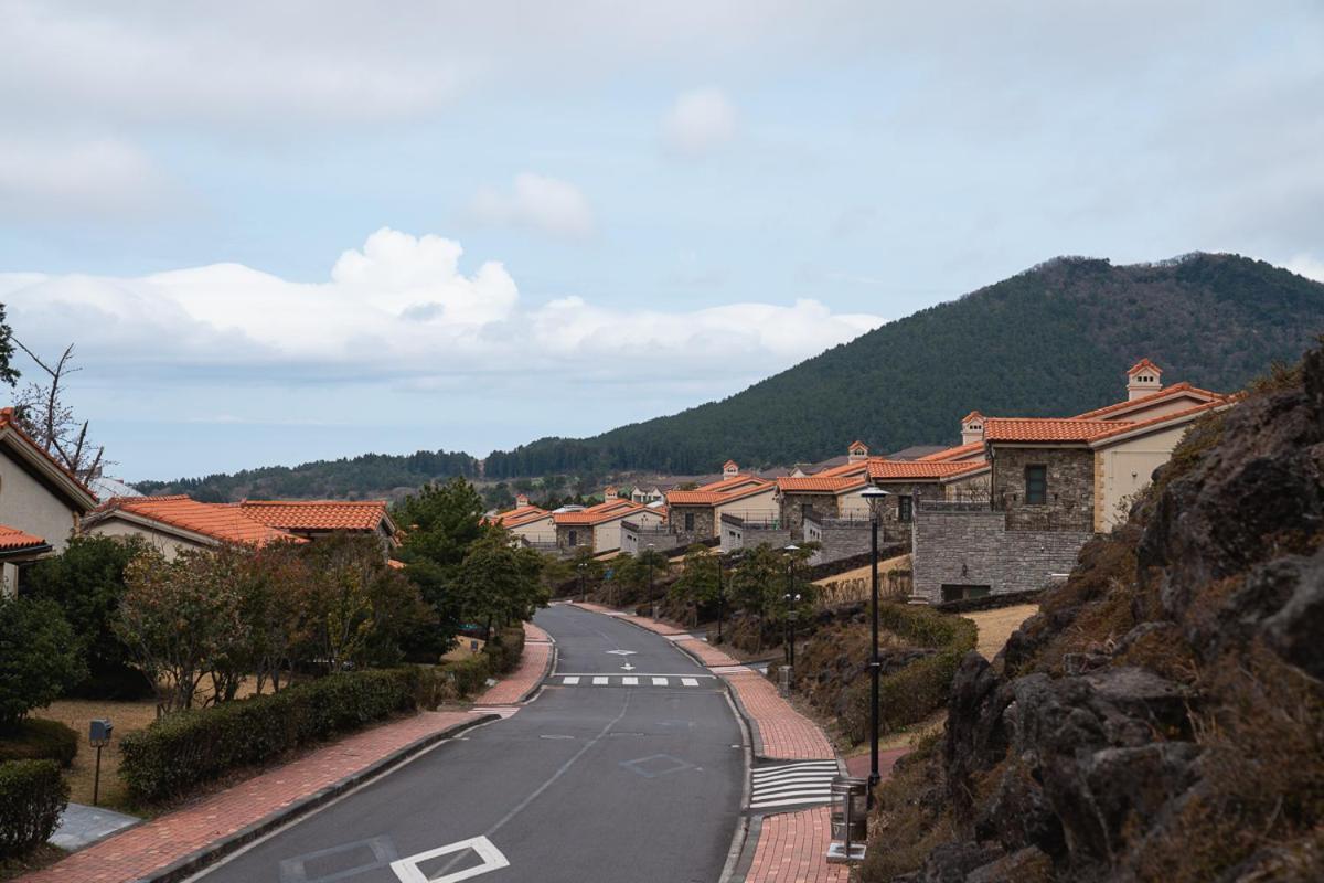 Ardenhill Resort & Golf Jeju Esterno foto